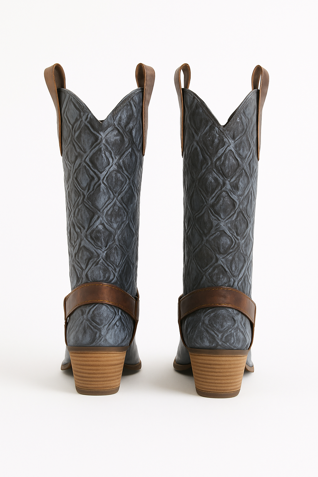 Pirarucu-Embossed Leather Boots – Exclusive 2-in-1 Design, Handcrafted with Custom Decorative Accents for a Distinctive and Versatile Look