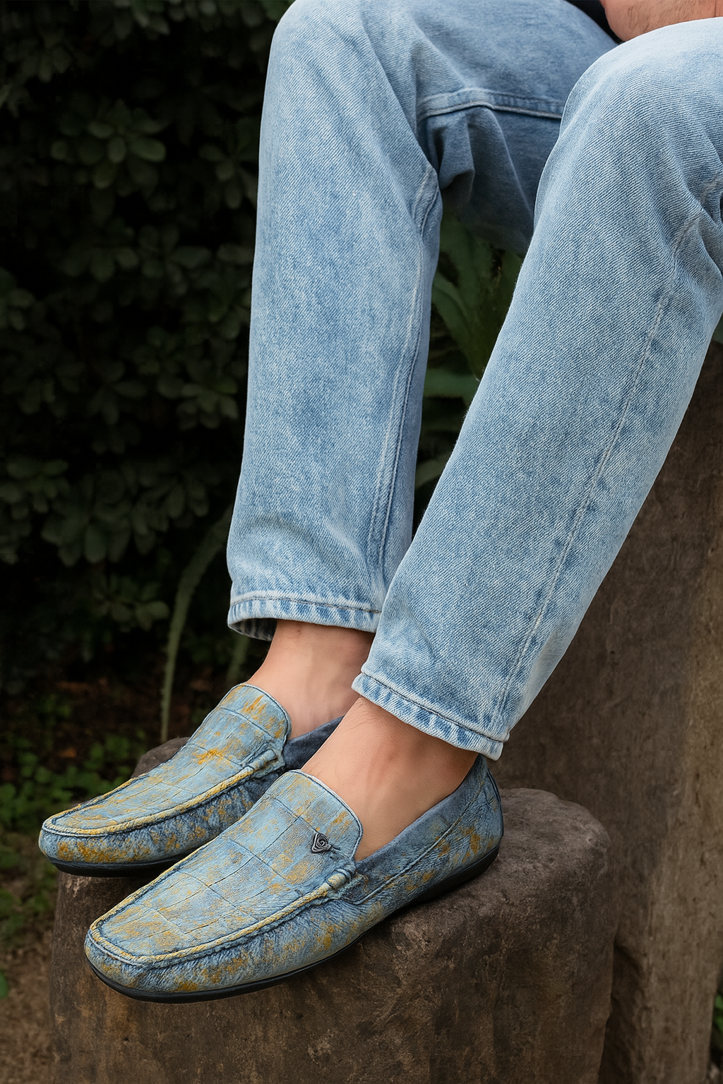 Hand-Finished Exotic Pattern Loafers – Blue & Gold Crocodile-Embossed Leather idaho