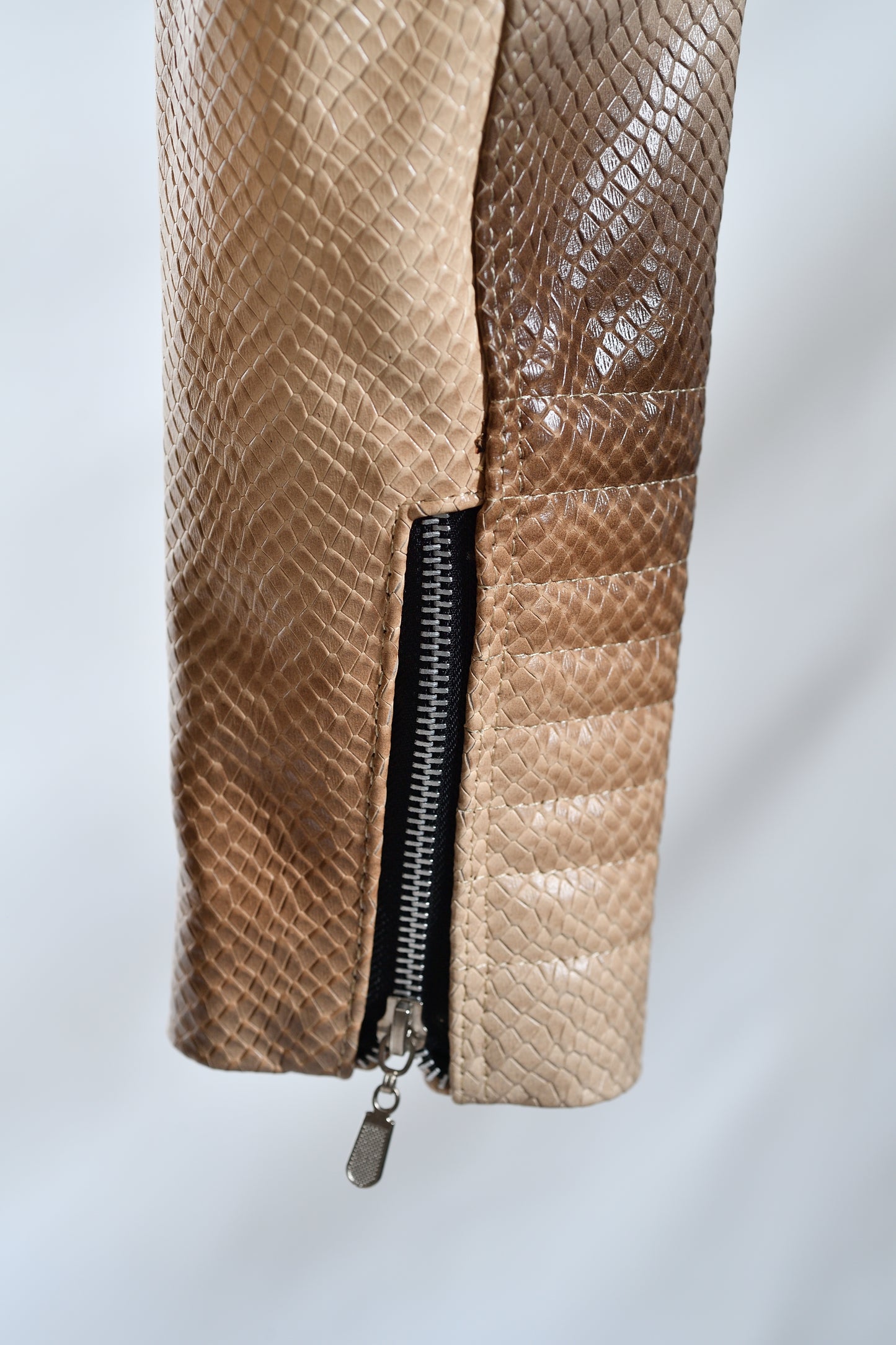 female Tan Ember Serpent Jacket colorado